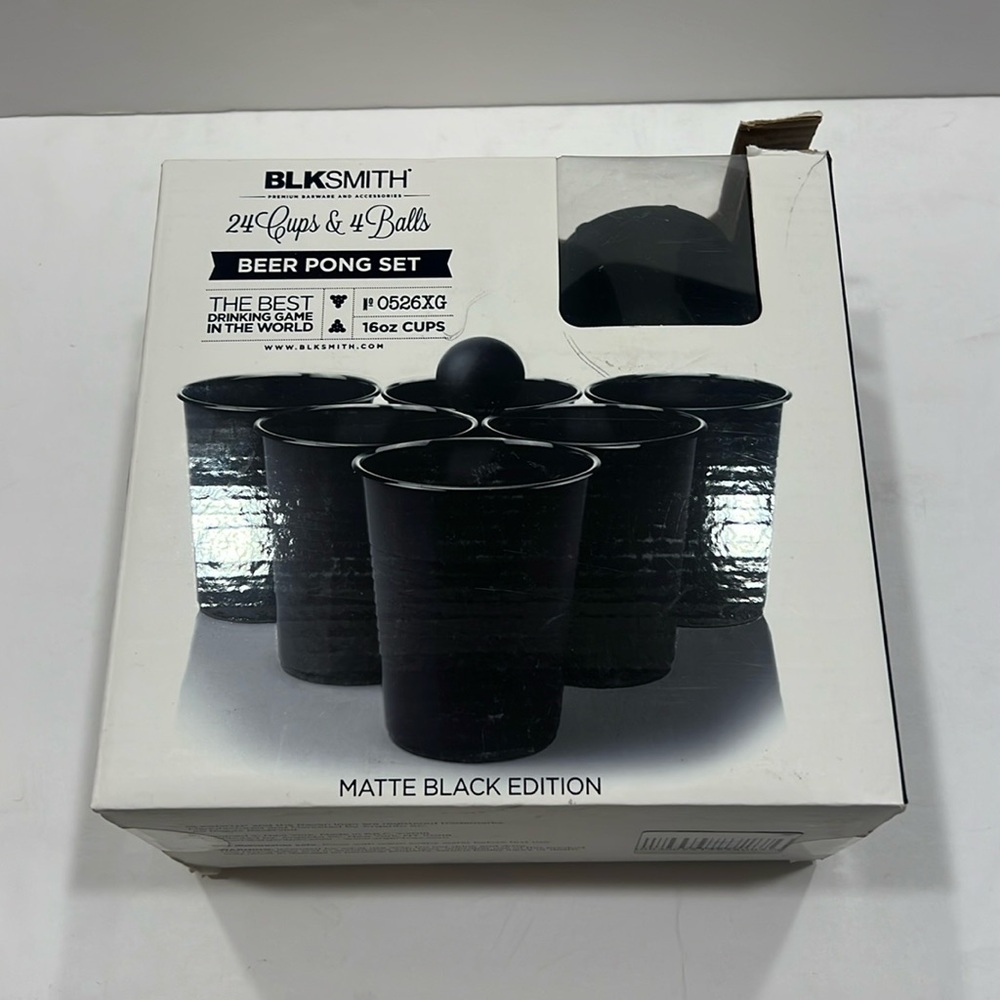 BLKSmith 24 cups and four balls beer pong set 16 ounce cups